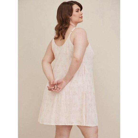 Torrid Trapeze Cami Dress - Eyelet Crepe Light Pink size 2X NWT - Picture 2 of 16